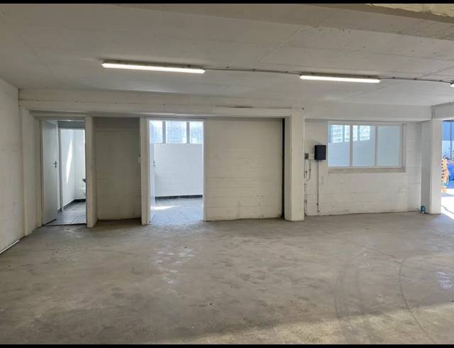INDUSTRIAL PROPERTY TO RENT IN RETREAT INDUSTRIAL